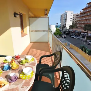 Rnet - Ii Appartement Roses